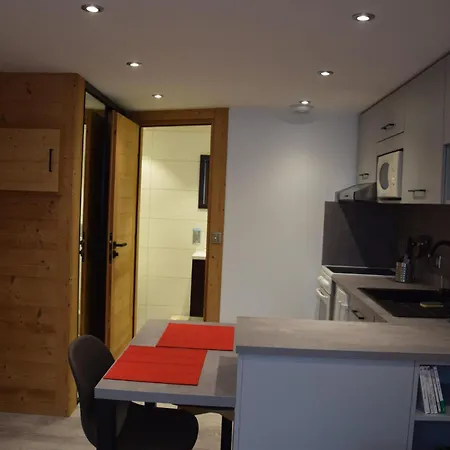 Deux Vallees 5 Apartment *